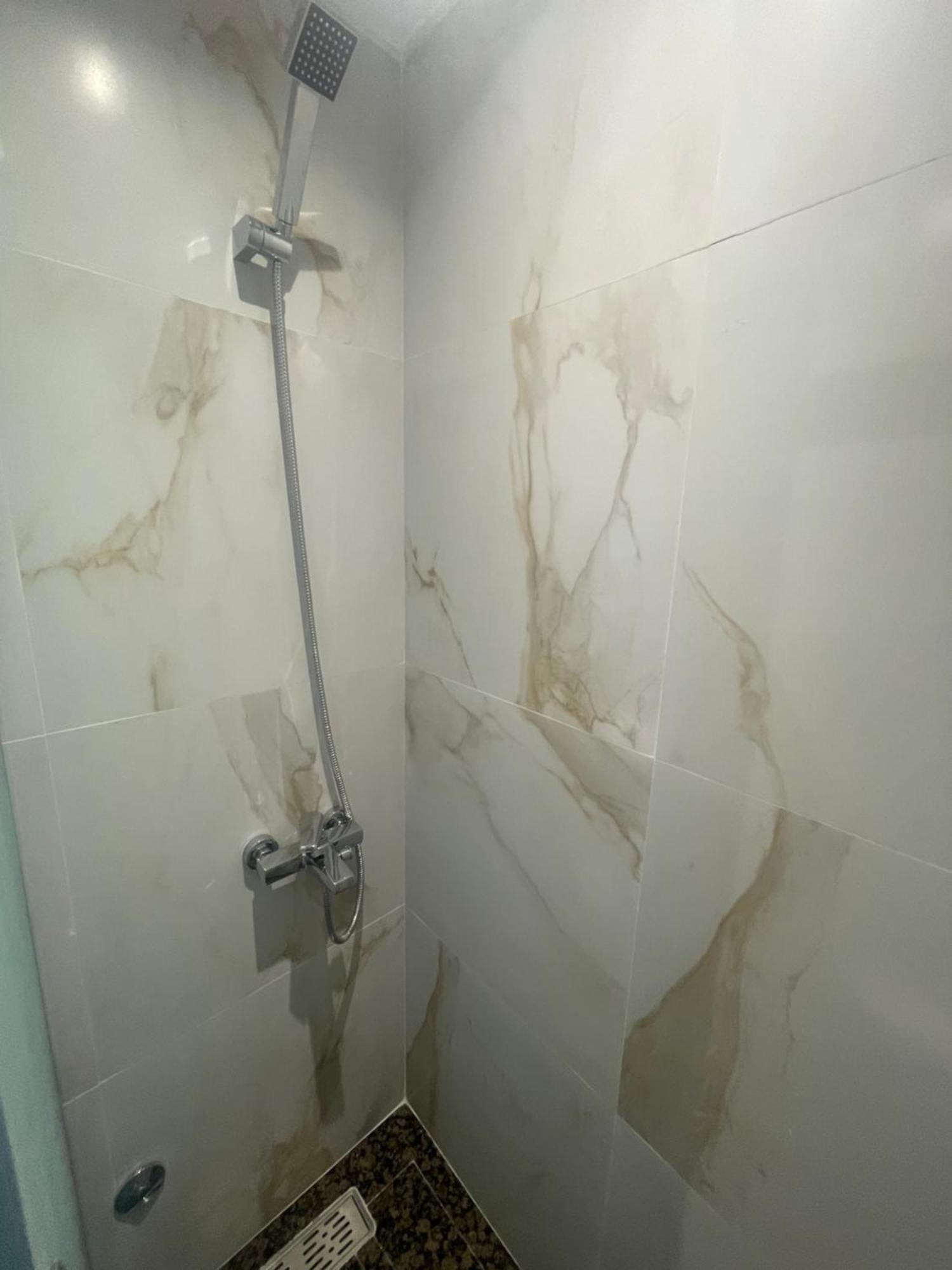 Anni Guesthouse Hostel Мартіль Екстер'єр фото