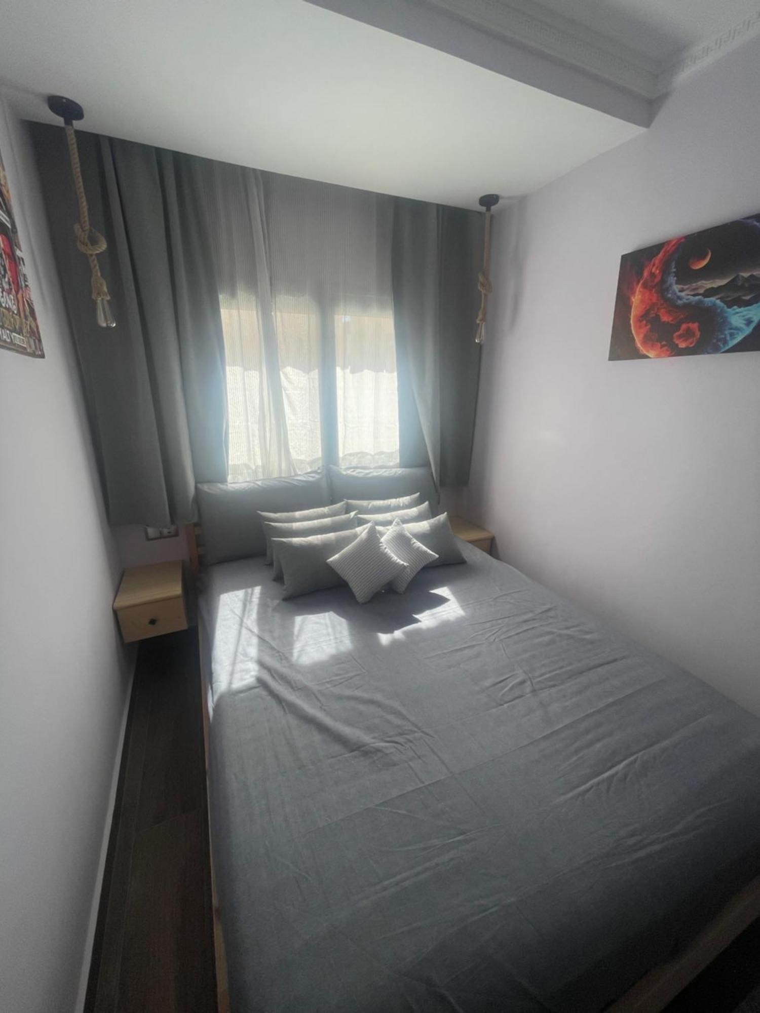 Anni Guesthouse Hostel Мартіль Екстер'єр фото