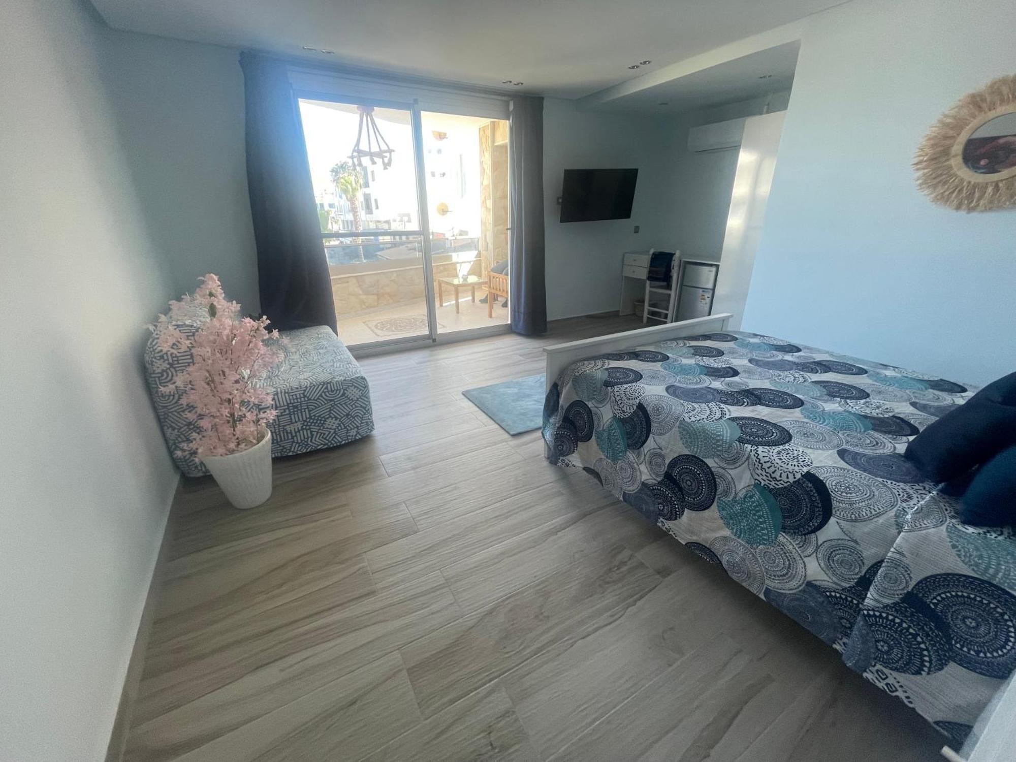 Anni Guesthouse Hostel Мартіль Екстер'єр фото