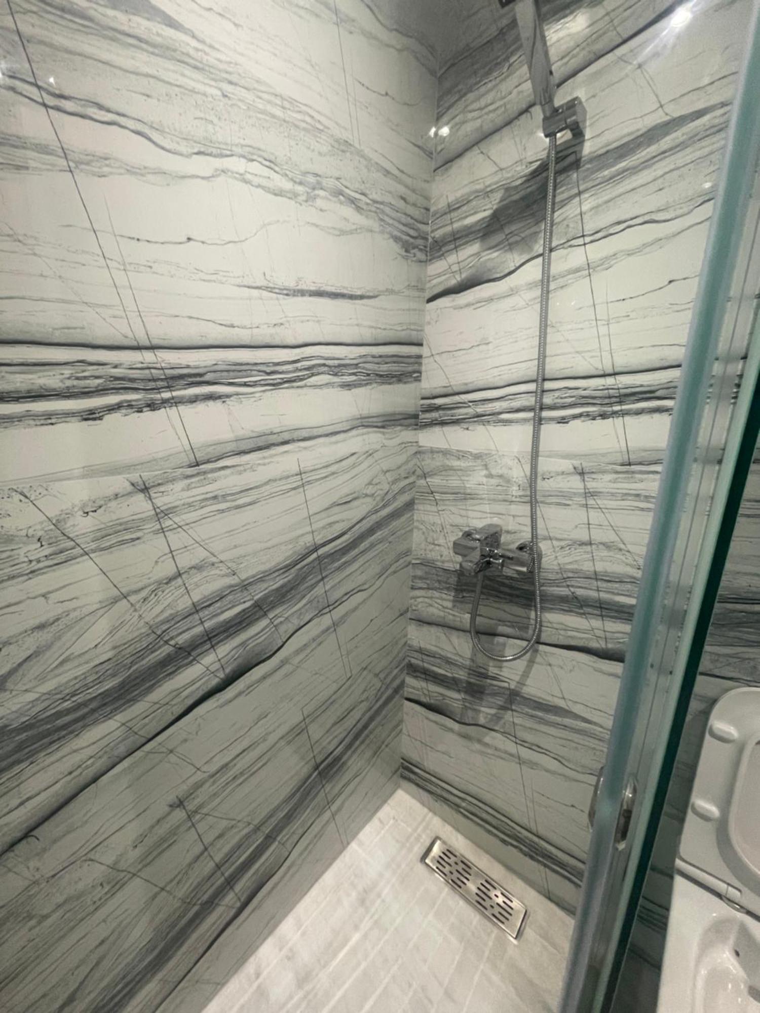 Anni Guesthouse Hostel Мартіль Екстер'єр фото