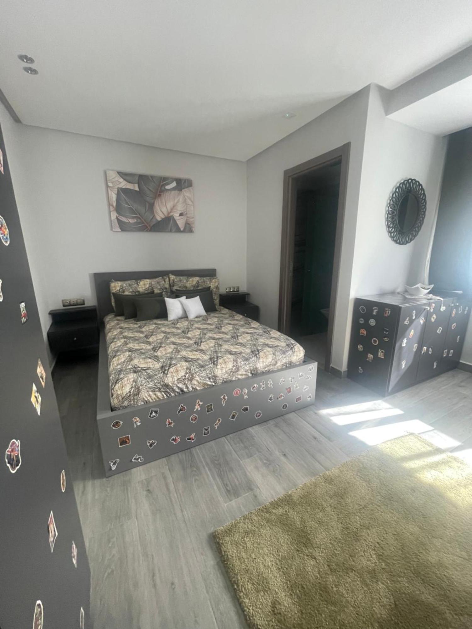 Anni Guesthouse Hostel Мартіль Екстер'єр фото
