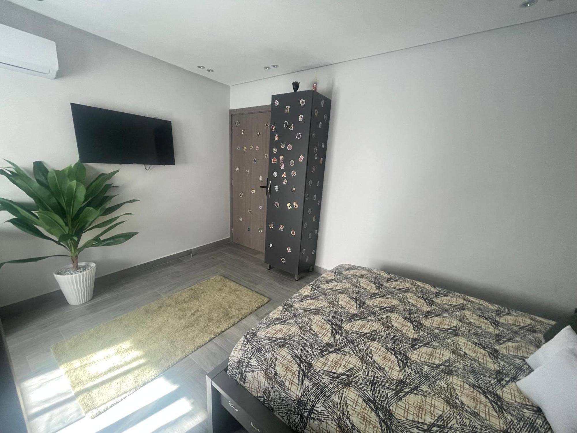 Anni Guesthouse Hostel Мартіль Екстер'єр фото