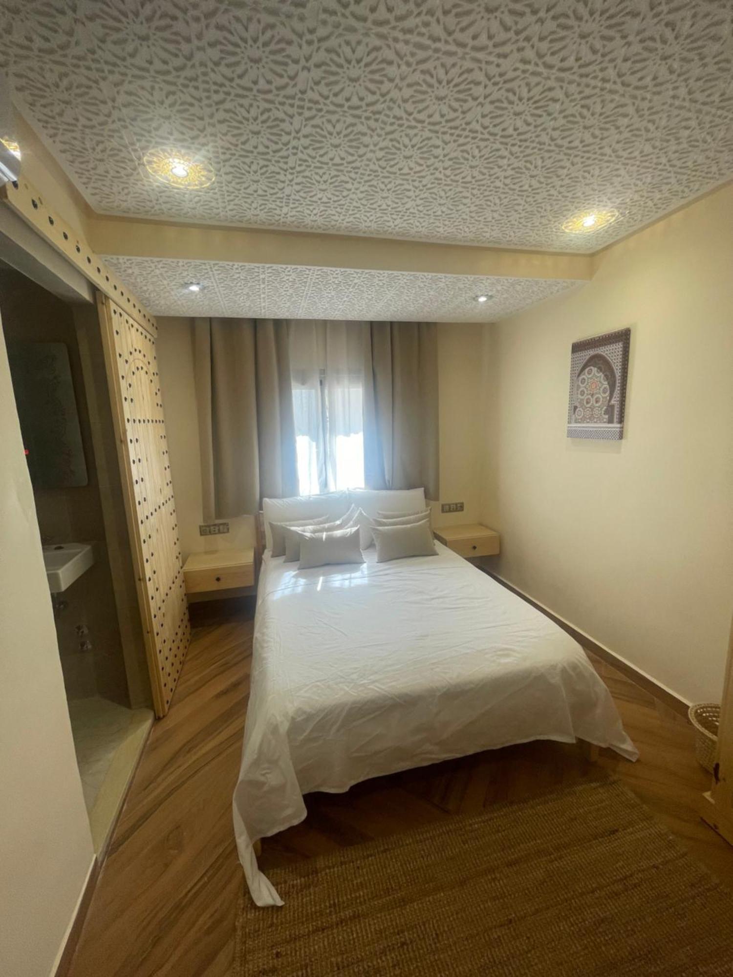 Anni Guesthouse Hostel Мартіль Екстер'єр фото